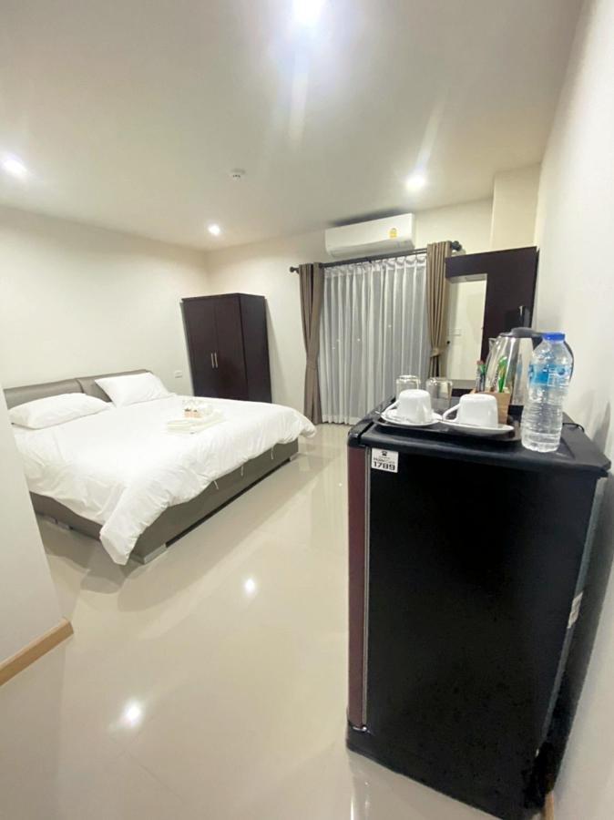 Re Riva Apartment Bangkok Exterior foto